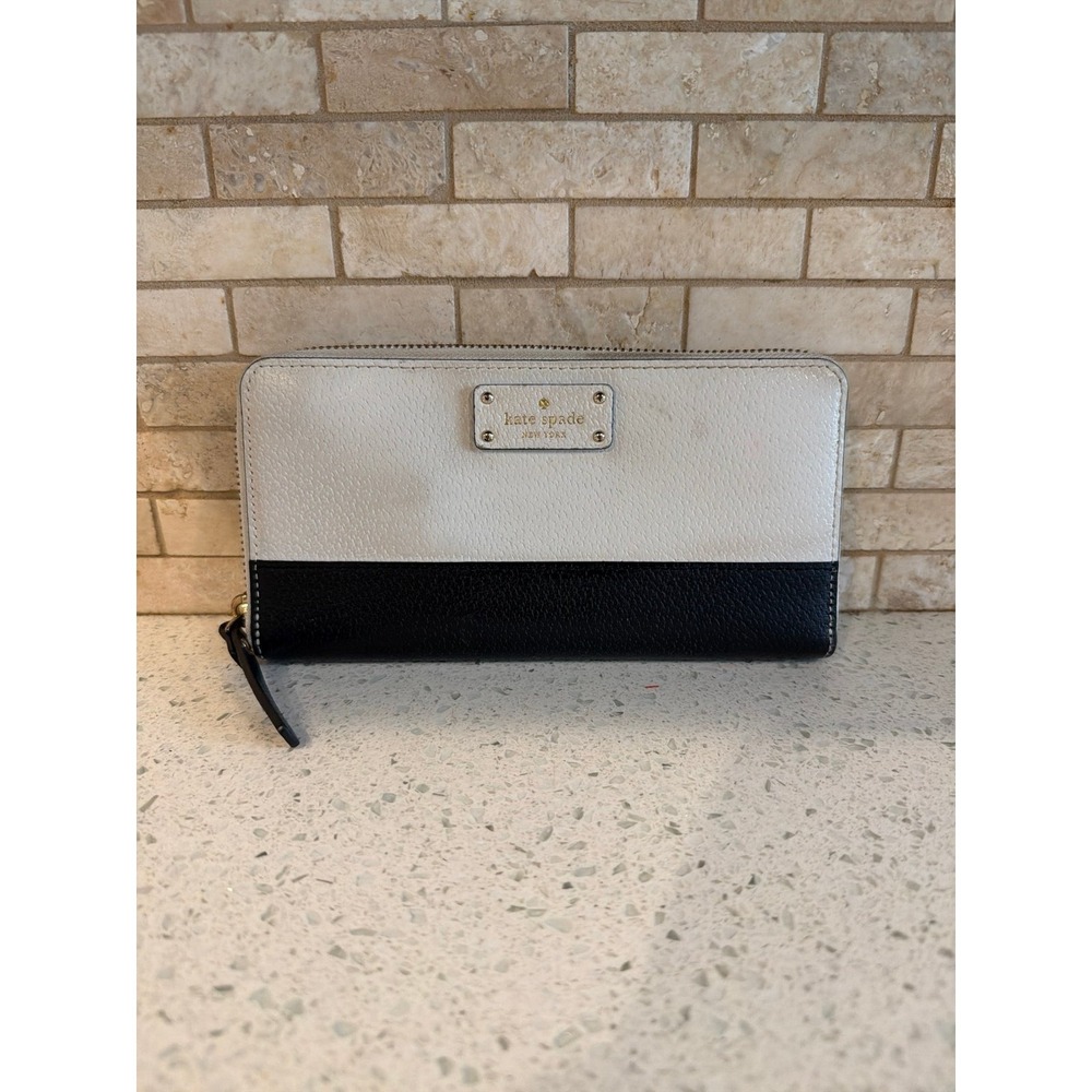 Kate Spade Zip Around Wallet Black Off White Leather Continental Wristlet